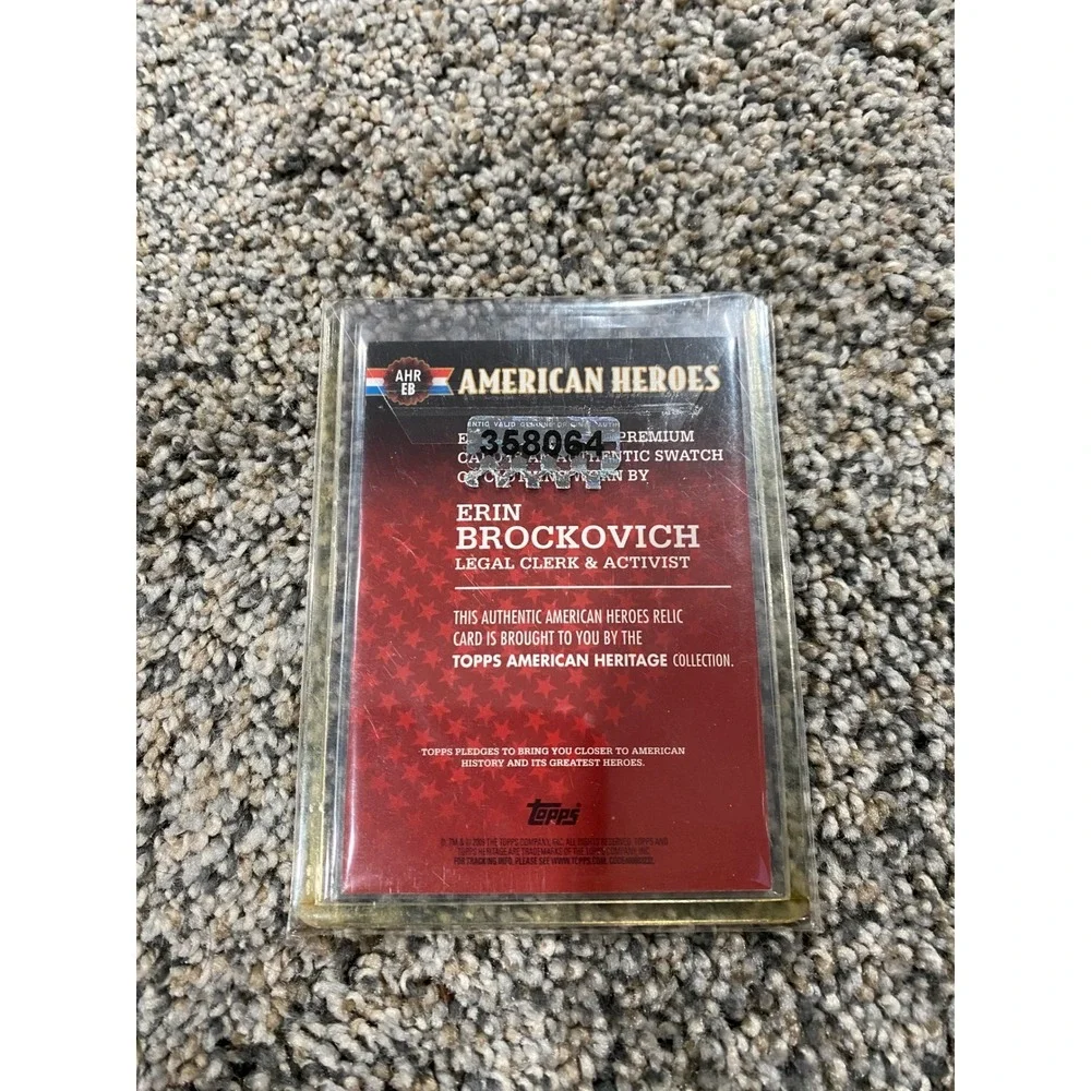 2009 Topps American Heritage American Heroes Erin Brockovich Relic Card AHR-EB